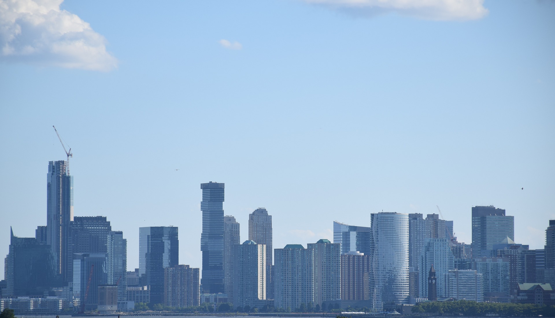 Inuti tillverkningsprocessen med avancerade anpassade möbler